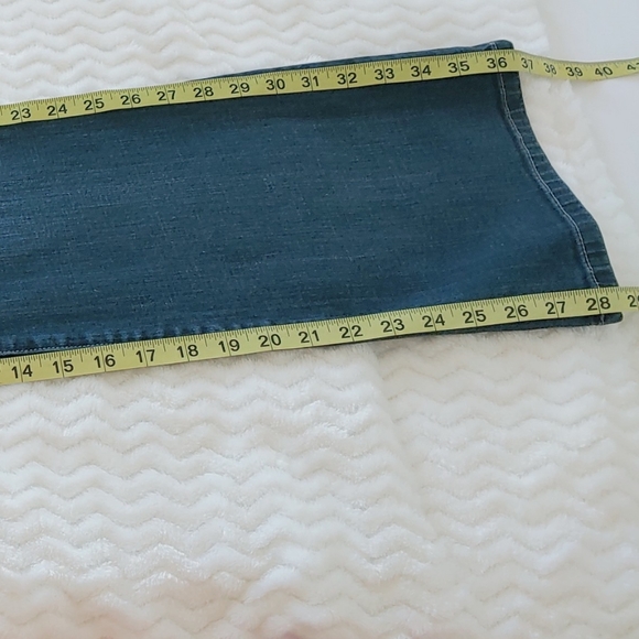 CAbi Women's Jeans Size 8 - Picture 9 of 14